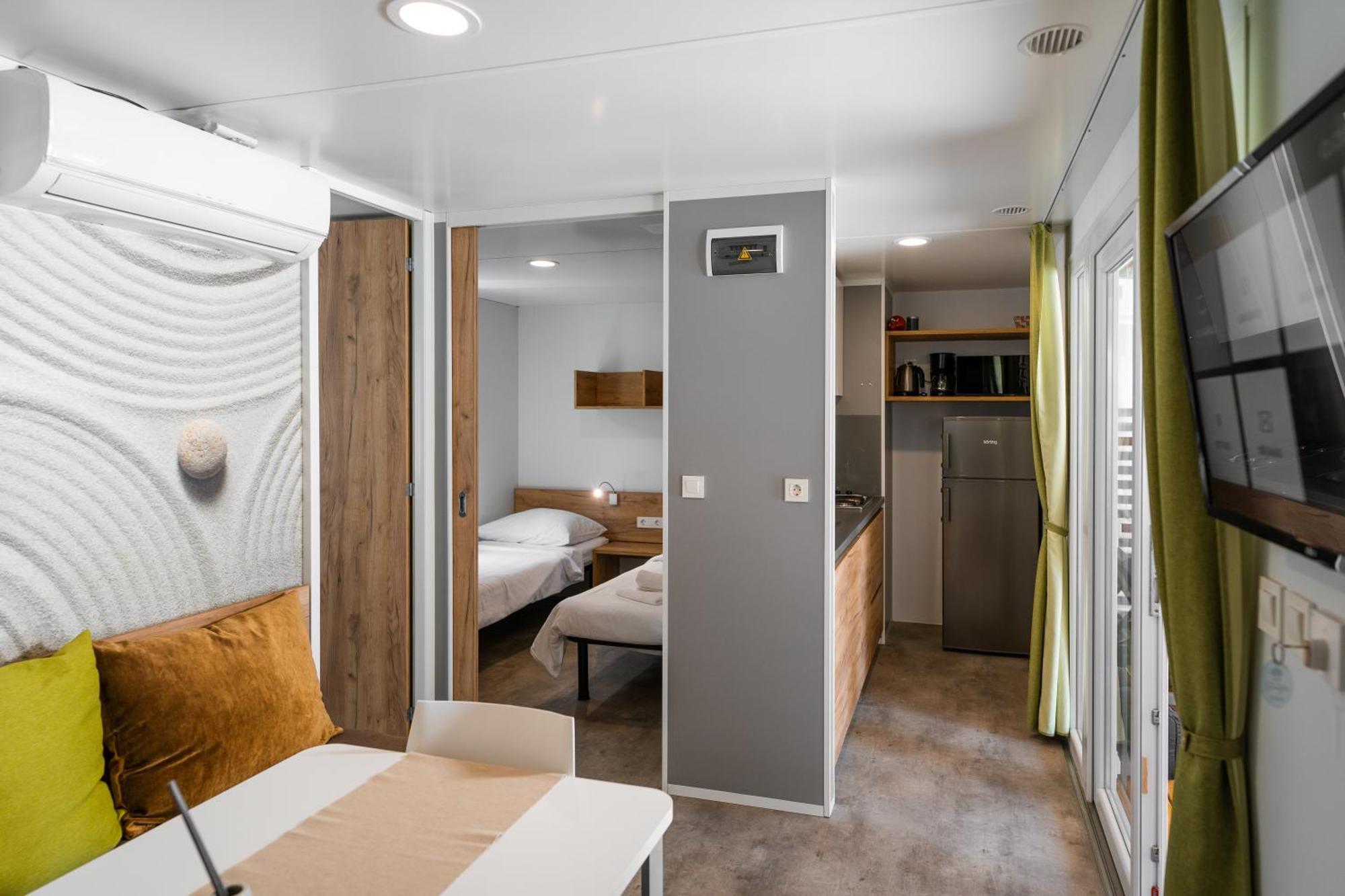 Boutique Camping Bunja ซูเปตาร์ ภายนอก รูปภาพ